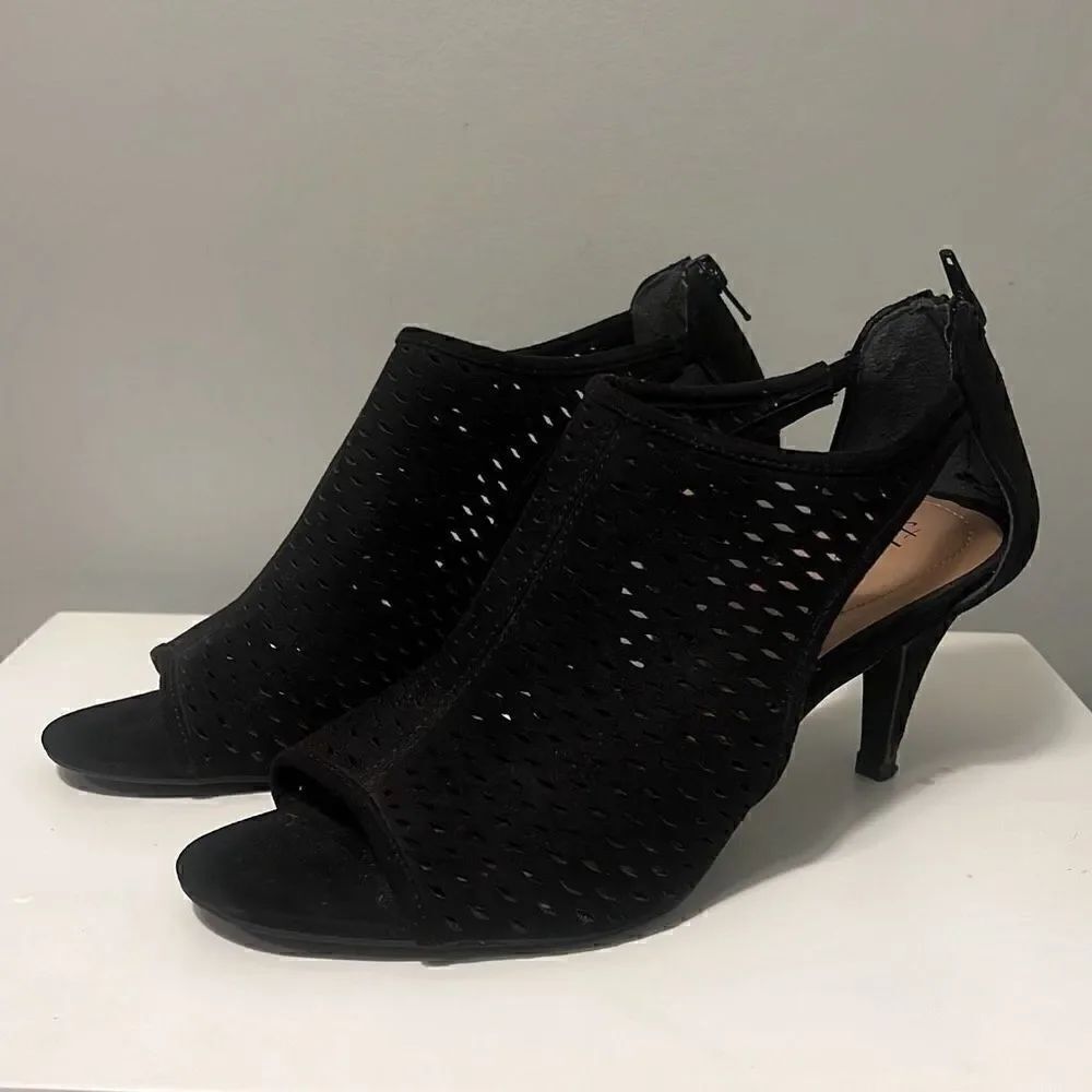 Style & Co Women's Black Cut Out Peep Toe Pointed Cone Shape Pump Heels Size 9